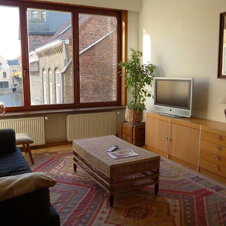 Belarte Framing Shop, Spacious Apartment With Garage In The Heart Of Ieper Exterior photo