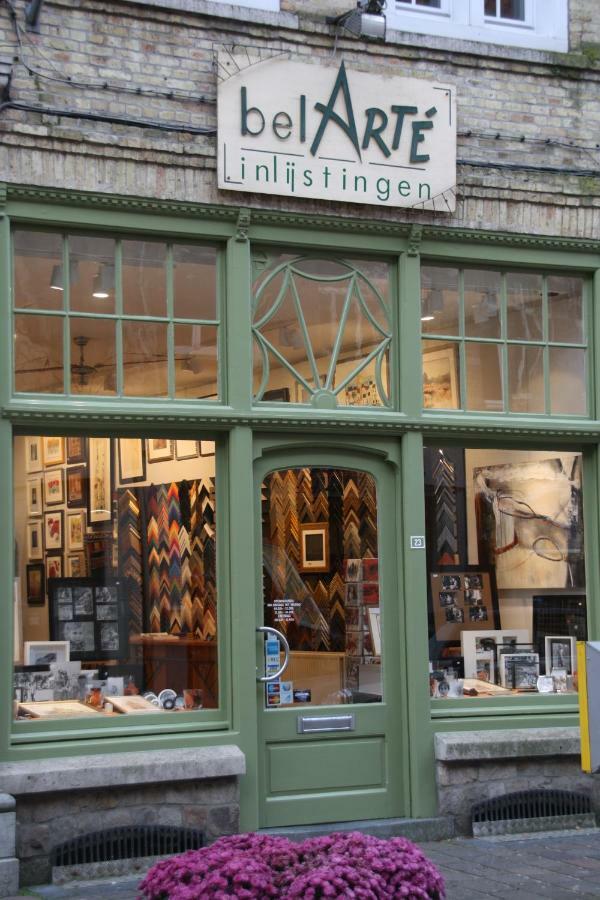 Belarte Framing Shop, Spacious Apartment With Garage In The Heart Of Ieper Exterior photo